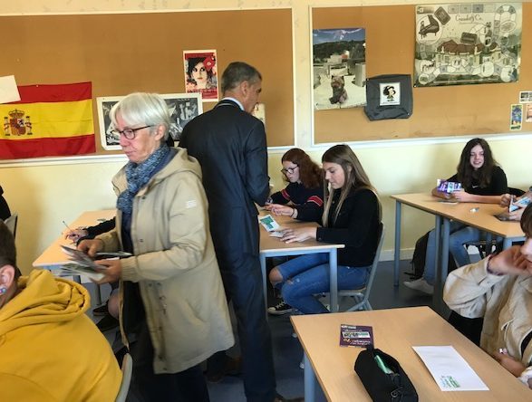 Remise des « chèques collèges » et des dictionnaires par les Conseillers Départementaux